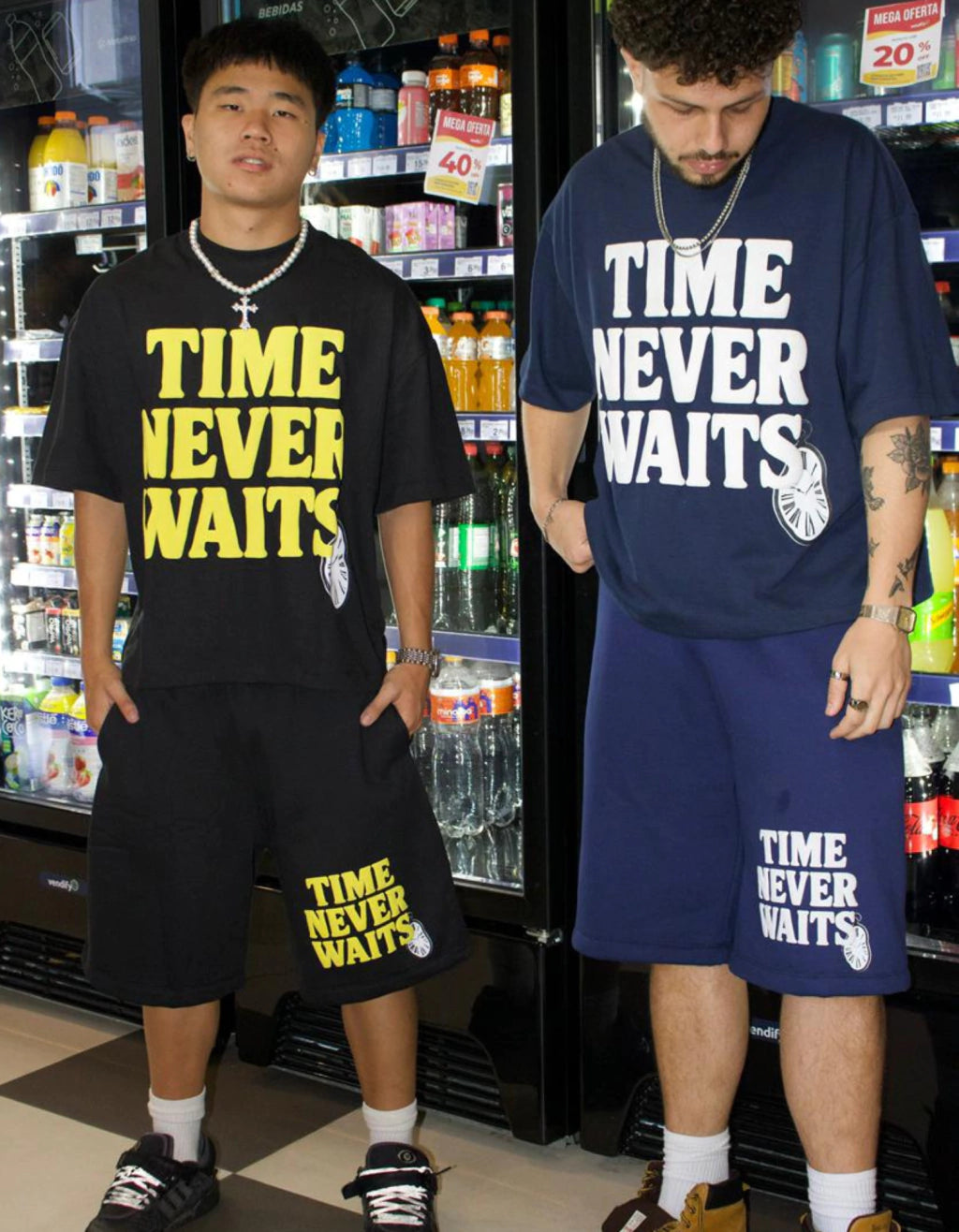 Camiseta Boxy "Time" Azul Marinho